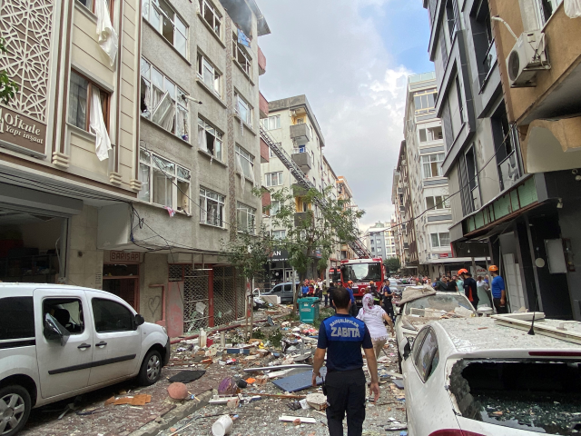 Şirinevler'de patlama sırasında yaşanan panik güvenlik kamerasında