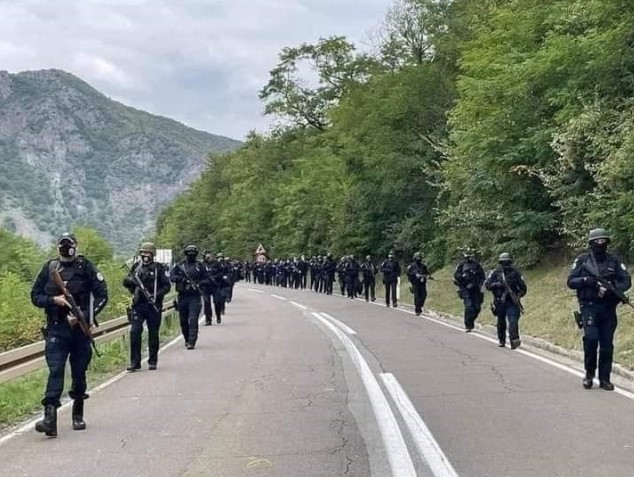 Kosova'daki kanlı saldırı sonrası Sırbistan Cumhurbaşkanı Vucic: İsterseniz hepimizi öldürün, Kosova'yı tanımayacağız