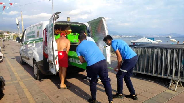 Antalya'da denizde kadın cesedi bulundu