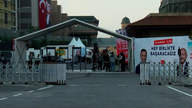 CHP 38. Olağan İstanbul İl Kongresi başladı! 2 isim, il başkanlığı için yarışıyor