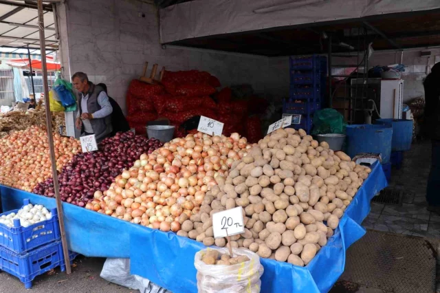 Hasat dönemi sona erdi! Bolu'nun sarı patatesi kilosu 20 liradan satılıyor