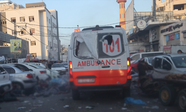 Kuşatma altındaki Şifa Hastanesi'nde bebekler ölümle burun buruna! Vücut ısılarını sağlamak için folyoya sardılar