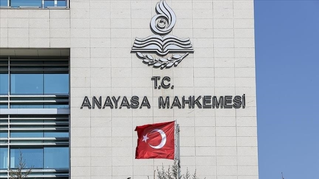 Yargıtay-Anayasa Mahkemesi krizine MHP'li Yönter'den dikkat çeken sözler: Ya kapatacağız ya yeniden yapılandıracağız