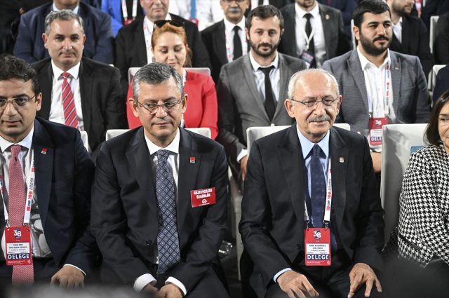 Kurultayda yaşanan 2 olay CHP tarihine geçti