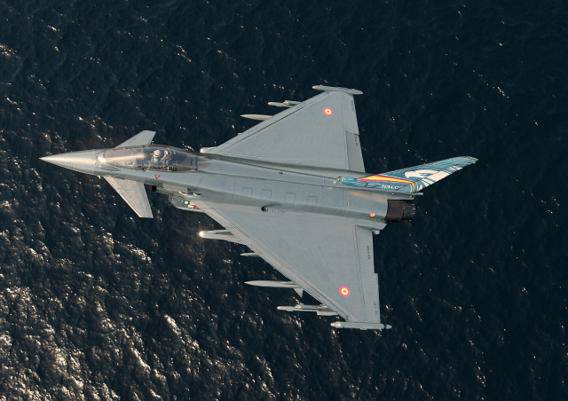 Türkiye'nin Eurofighter Typhoon almasına taş koyan Almanya'ya Haluk Bayraktar'dan anlamlı tepki