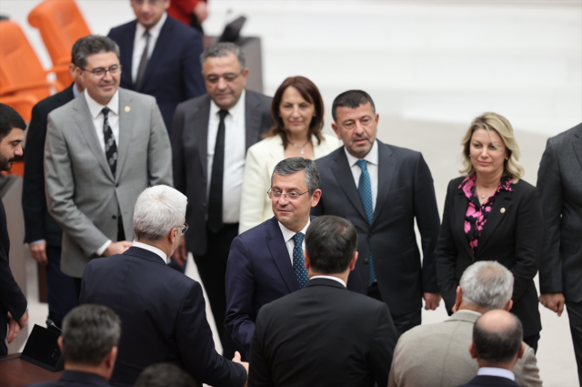 Yargıtay'ın AYM hamlesi sonrası harekete geçtiler! CHP'nin Meclis'teki eylemine 4 partiden destek ziyareti