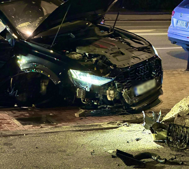 Mario Balotelli, İtalya'da trafik kazası geçirdi! Arabası hurdaya döndü