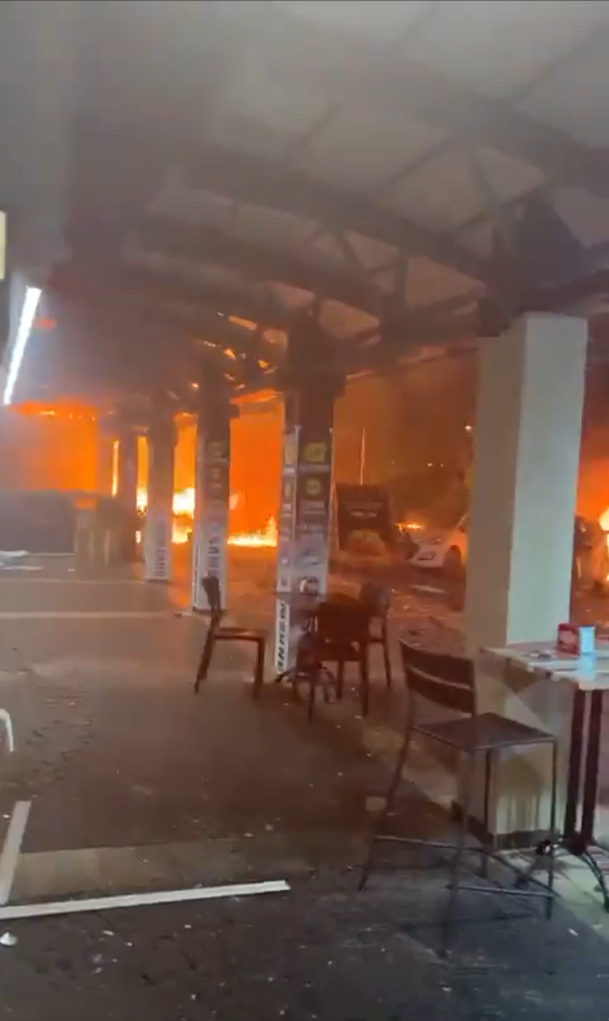 Lübnan'dan İsrail'e fırlatılan roket Demir Kubbe'yi aşıp Kiryat Şmona'ya düştü