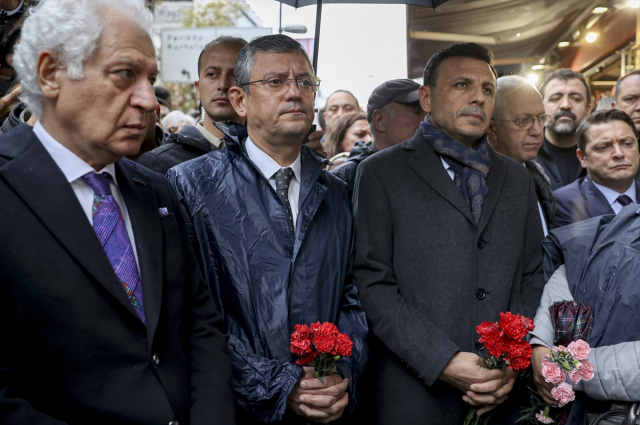 CHP lideri Özel, Hrant Dink'in öldürüldüğü yerden çağrı yaptı: İyi insanlar, çağrıldığınızda koşun gelin, sokaklara gelin, meydanlara gelin