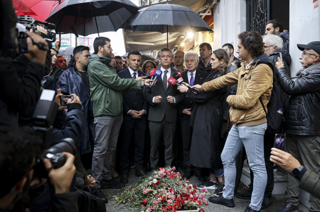 CHP lideri Özel, Hrant Dink'in öldürüldüğü yerden çağrı yaptı: İyi insanlar, çağrıldığınızda koşun gelin, sokaklara gelin, meydanlara gelin