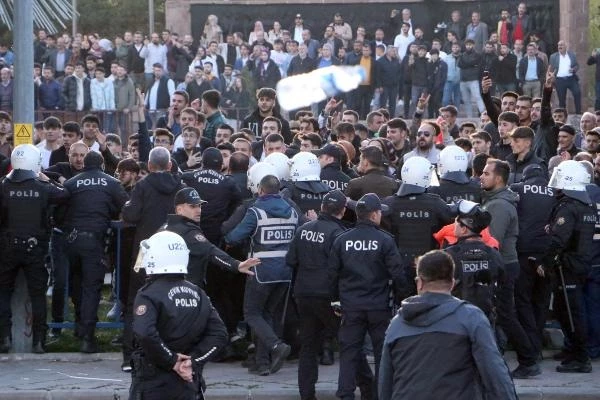 Erzurum'da İmamoğlu'na taşlı saldırı davasında savunmalar ortaya çıktı