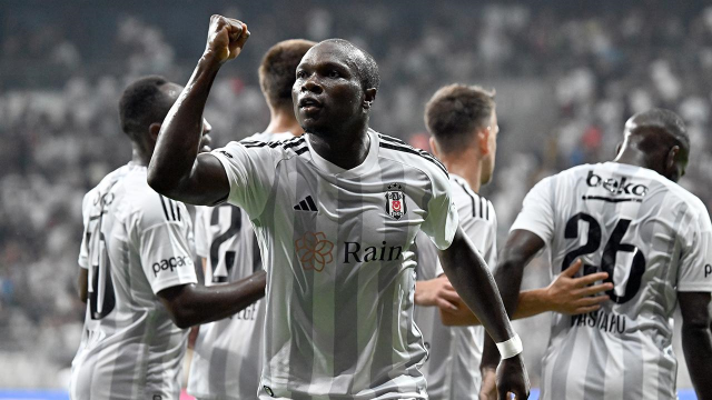 Kriz giderek büyüyor! Aboubakar cephesinden Burak Yılmaz'a olay sözler