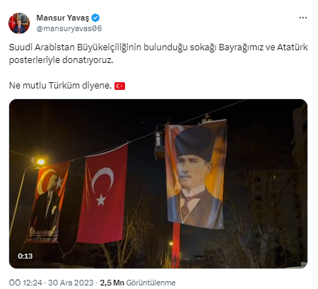 Mansur Yavaş, Suudi Arabistan Büyükelçiliği'nin bulunduğu sokağı Türk bayrakları ve Atatürk posterleriyle donattı