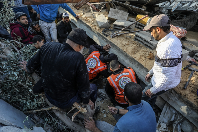 İsrail Gazze'ye hava saldırısı düzenledi: 30 kişi hayatını kaybetti, onlarca kişi kayıp