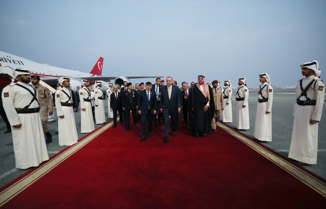 Katar'dan iki farklı tarife! Alman lidere ayar, Cumhurbaşkanı Erdoğan'a coşkulu karşılama