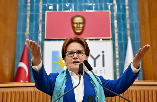 Meral Akşener, okuduğu şiirle Mansur Yavaş'ı mı hedef aldı? İYİ Parti'den açıklama var