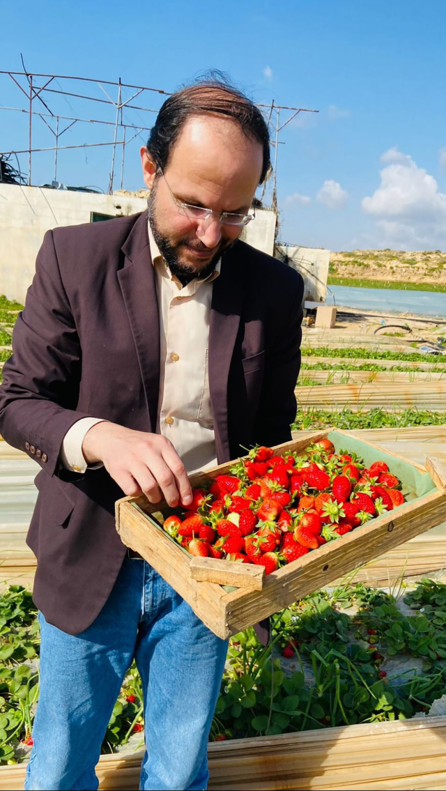 Gazzeli profesör Refaat Alarer, İsrail'in hava saldırısında ailesiyle birlikte can verdi