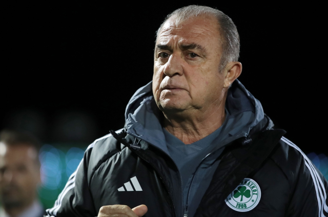 Herkes aynı noktaya dikkat çekti! Fatih Terim, Panathinaikos'ta ilk antrenmanına çıktı