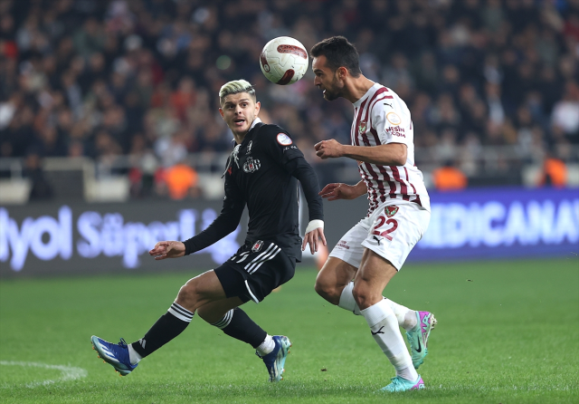 Beşiktaş, deplasmanda karşılaştığı Hatayspor'u 2-1 yendi