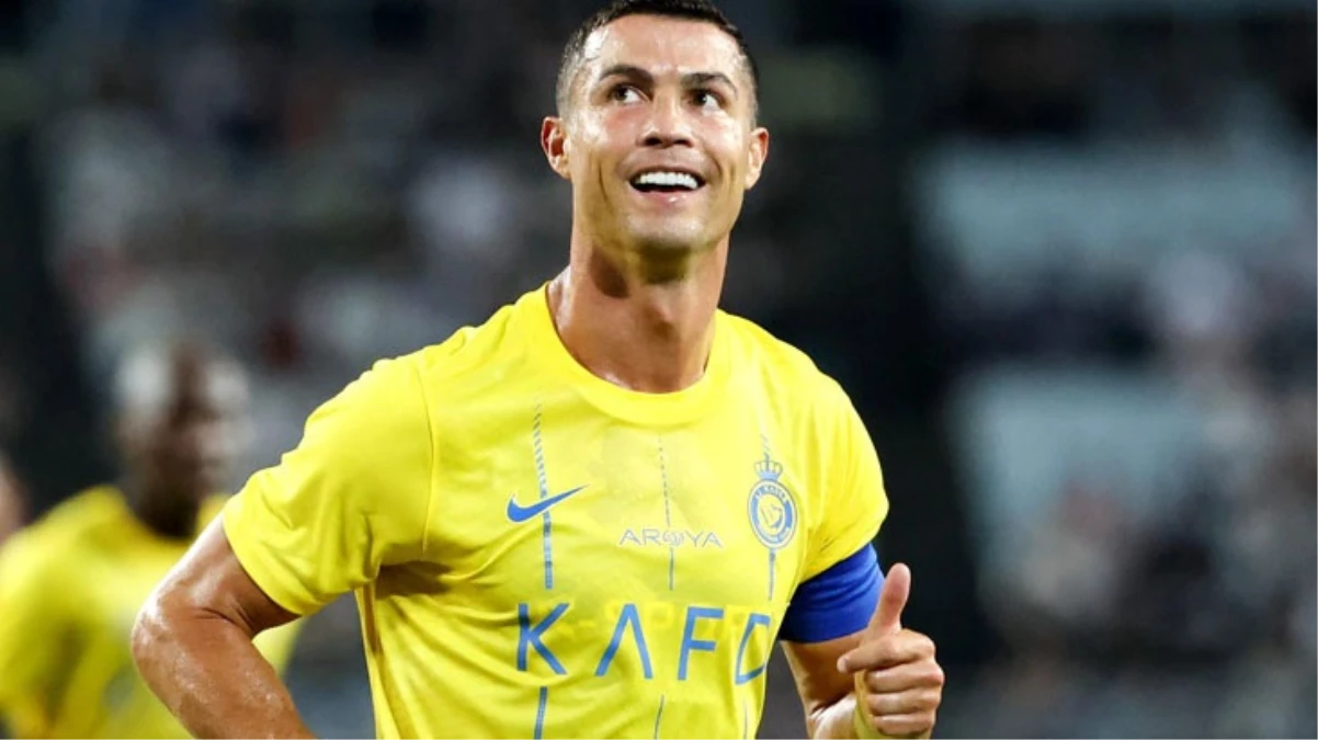 Fener mi Galatasaray mı? Ronaldo, Süper Kupa finalinde tarafını seçti