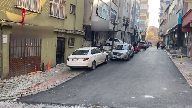 Evde doğum yapan kadın, bebeğini banyo penceresinden apartman boşluğuna attı