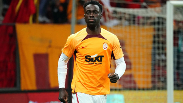 Taraftarın gözü kulağı onda! Davinson Sanchez derbide forma giyecek mi?