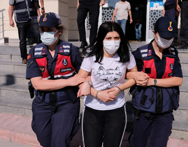 Yanlış adrese girip Büyükşen çiftini öldüren sanıklara verilen 2'şer kez müebbet hapis cezası onandı