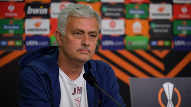 Roma'da Jose Mourinho dönemi sona erdi