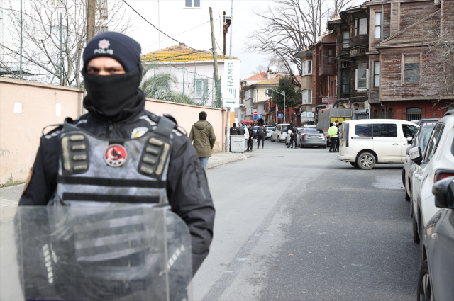 İstanbul Sarıyer'deki İtalyan kilisesine düzenlenen silahlı saldırıda 1 kişi gözaltına alındı