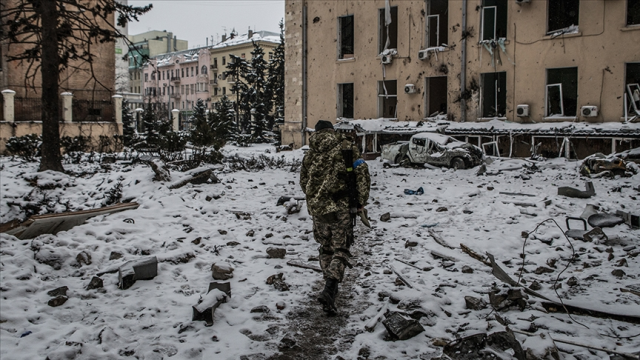 Ukrayna yönetimi, esir düşen askerlerini taşıyan Rus askeri kargo uçağını vurduklarını itiraf etti