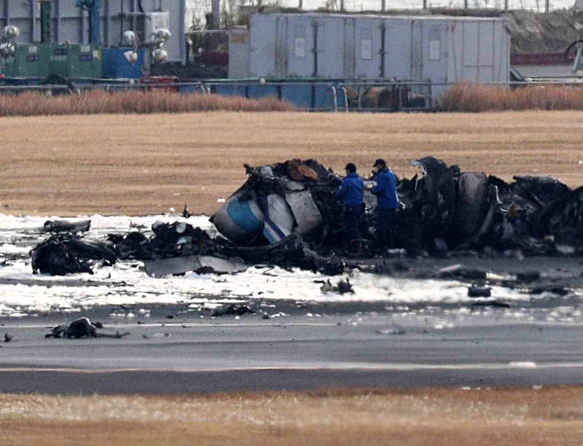 Japonya'daki uçak kazasında pilot hatası ya da koordinasyon eksikliği ihtimali üzerinde duruluyor