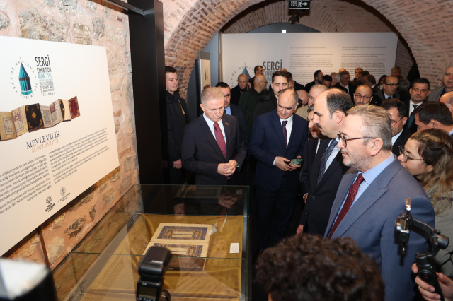 Konya Büyükşehir Belediyesi'nin hazırladığı Hz. Mevlana Sergisi İstanbul'da ziyarete açıldı