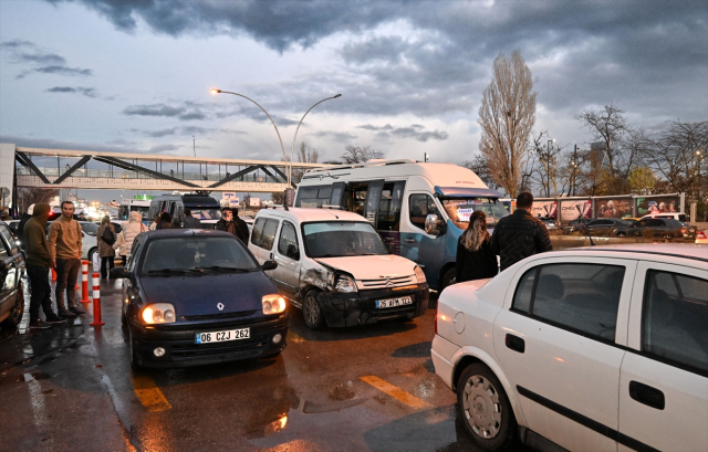 Ankara'da zincirleme kaza: 26 araç birbirine girdi