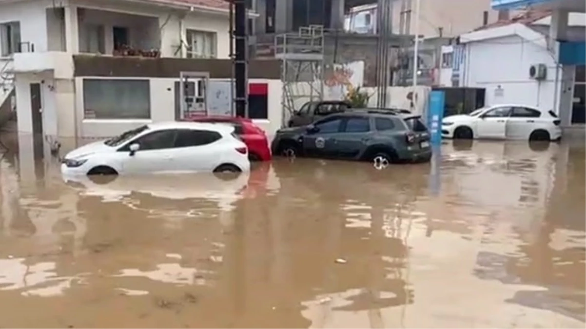 İzmir'de sağanak sonrası dereler taştı, ev ve iş yerleri su altında kaldı