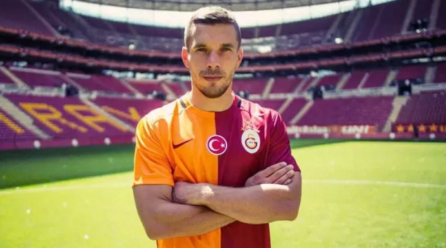 Lukas Podolski dönerci oldu, servetine servet kattı