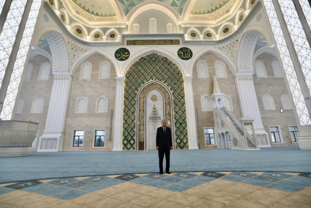 Cumhurbaşkanı Erdoğan, Şahinbey Millet Camii'nin açılışını gerçekleştirdi