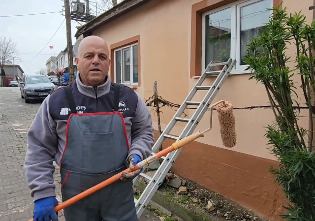 Mahalle halkı şaşkın! Muhtar adayından görülmemiş seçim çalışması