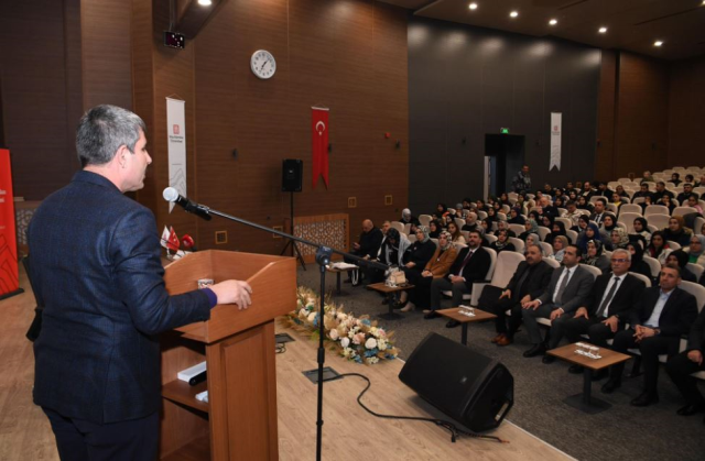 Muş Belediye Başkanı Feyat Asya: 28 Şubat toplumu nefessiz bırakmaya çalışan hazin bir süreçtir