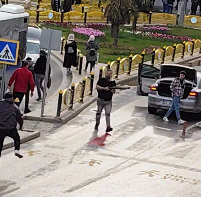 Elazığ'da park tartışmasında polisin hızlı müdahalesi faciayı önledi