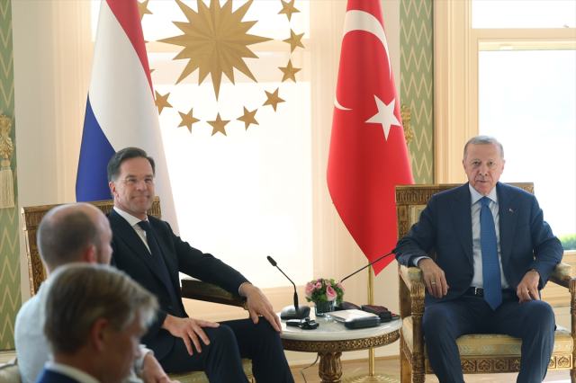 Cumhurbaşkanı Erdoğan ve Hollanda Başbakanı Rutte'den ortak basın toplantısı