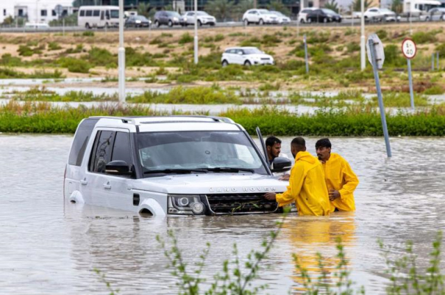 21 kişinin hayatını kaybettiği sel faciasının arkasından BAE'nin parmağı çıktı