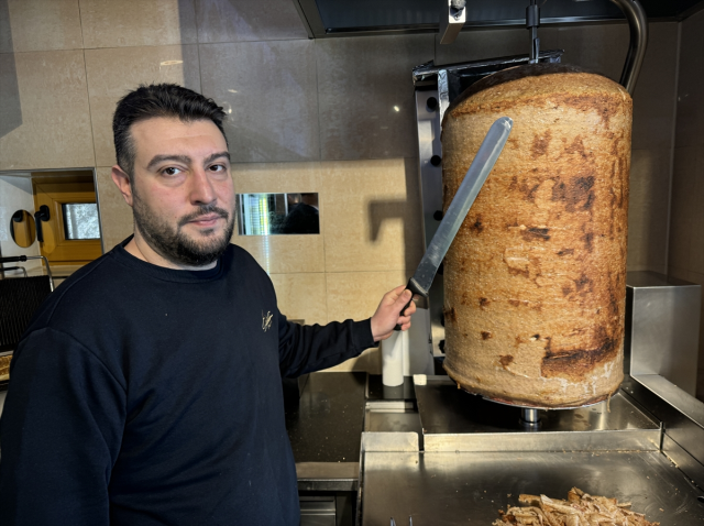 Almanya Cumhurbaşkanı Steinmeier, Türkiye'ye 60 kilo dönerle geliyor